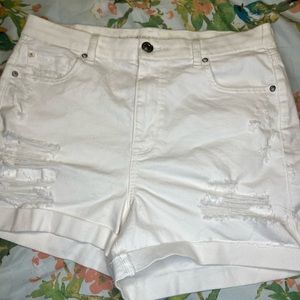 White American Eagle shorts